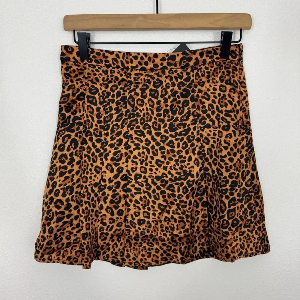 Lulus Cheetah Print Mini Skirt NWT Size Small - Picture 2 of 8